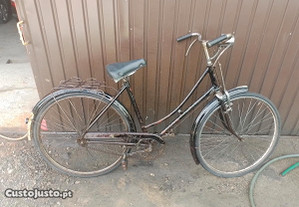 Bicicleta pasteleira muito antiga VENEZA