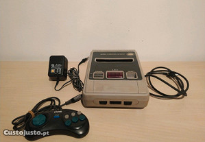 Consola Famiclone com vários jogos incluídos