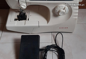 máquina de costura Singer 5417c