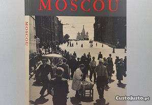 Moscovo Voici Moscou // Contacts Avec le Monde Ilustrado