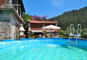 Casa de frias com piscina, belas vistas e perto do Gers