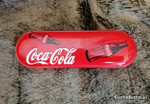 Caixa metálica da Coca Cola