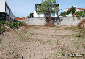 Terreno Para Construção Com 1.821M2 Em Santo Tirso, Porto, Santo Tirso