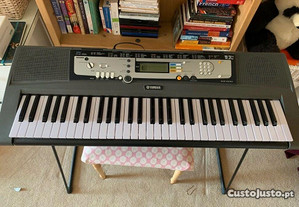 excelente teclado keyboard Yamaha EZ-200