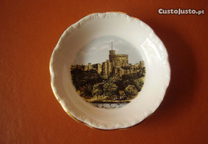 Prato em porcelana da marca Royal Grafton/ Castelo de Windsor/ Portes Grátis