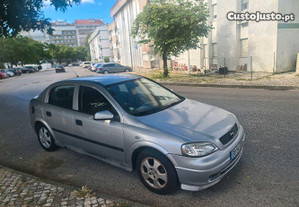 Opel Astra 1.7 DTI - 01