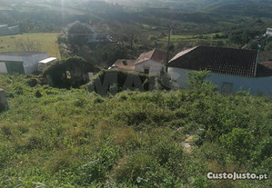Terreno urbano com ruína a 5km de Arruda dos Vinho