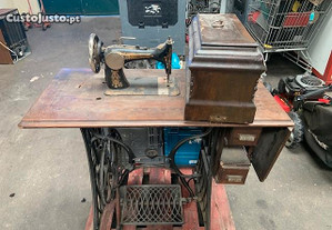 Máquina de costura antiga - KAYSER
