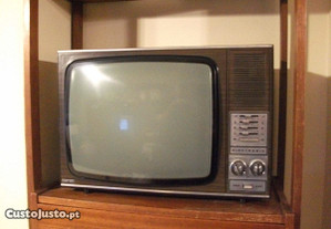 Televisão antiga Schaub-Lorenz (p/b) Anos 1970