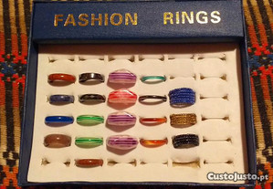 20 anéis coloridos - novos - portes incluidos
