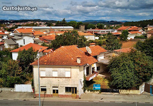 Casa T8 em Porto de 270,00 m²