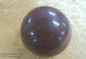 Bola de jaspe vermelho diam.9,5cm