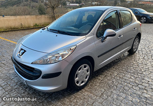 Peugeot 207 1.4 - 09