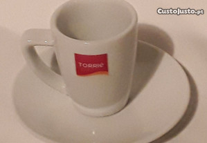 Chávena de café com pires da Torrié