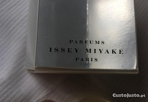 Conjunto de miniaturas Issey Miyake DIssey
