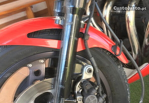 Cabeça Motorizada — Honda CBX 750