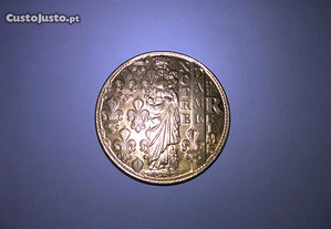 Medalha dourada da Catedral de Notre Dame de Reims