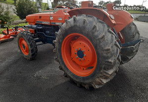 Tractor Agricola Kubota L 345 DT 1500 CC , 4 Cilindros 35 CV 4x4 Impecávél Pronto A Trabalhar