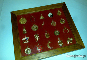 amuletos (20 figuras medalhas emolduradas) coleção