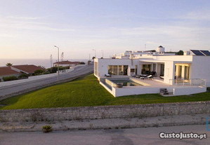 Casa T5 em Leiria de 314,00 m²