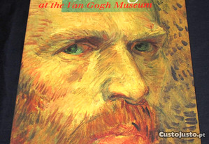 Livro At the Van Gogh Museum Ronald de Leeuw
