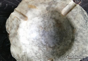 cinzeiro grande antigo em alabaster