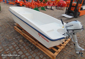 Barco com motor Honda de 6HP, para 4 pessoas e 220KG, todo NOVO, com fatura